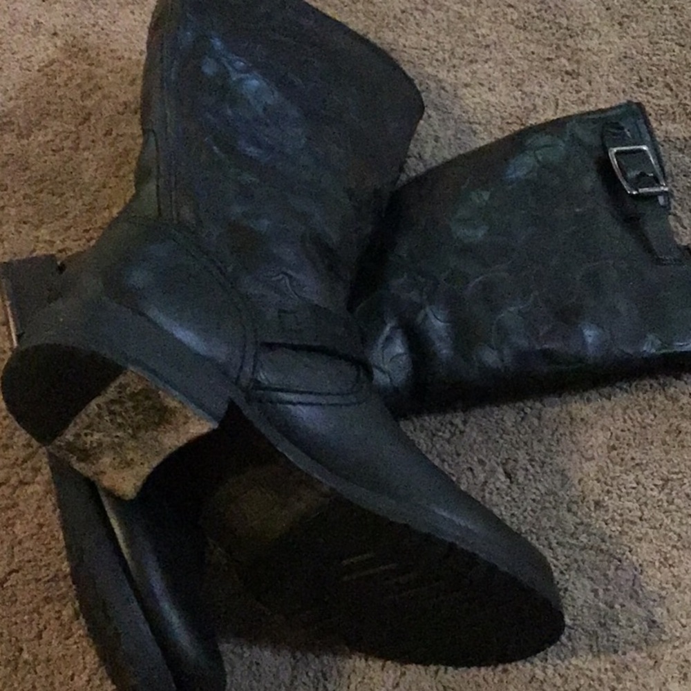 Boots coach size 7.5 - Picture 6 of 6